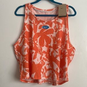 NWT NIKE DRI-FIT CROPPED TANK